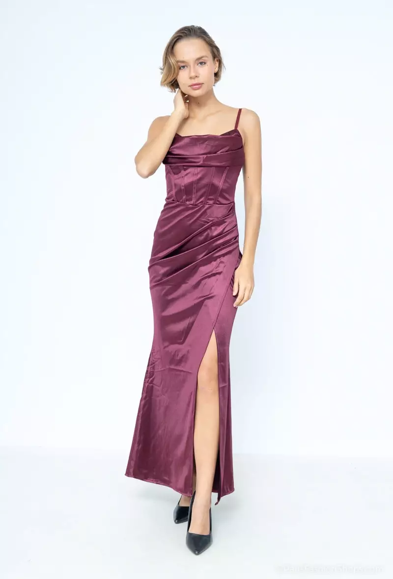 robe-de-soiree_bordeaux_66f0af1a84aa8